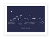 Die Postkarte „Silhouette Halle“ zeigt eine minimalistische weiße Strichzeichnung der Skyline von Halle (Saale) mit den berühmten fünf Türmen, Gebäudesilhouetten, drei Sternen, Wellenlinien und „HALLE (SAALE)“ zentriert auf einem dunkelblauen Hintergrund.