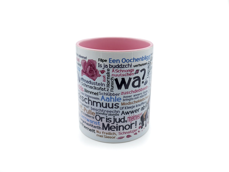 Hier draus wird jeschlabbert&nbsp; Diese Tasse ist wirklich buddzsch und wer reinillert, entdeckt bestimmt einen Schmackofatz für sich.&nbsp;  Produktinformationen:  Tasse, Kaffeebecher, Teepott&nbsp;mit Begriffen der Halleschen Farbe/n:&nbsp;innen rosa, Henkel rosa, außen weiß Spülmaschinen geeignet Material: Keramik Fassungsvermögen: ca. 0,2 l